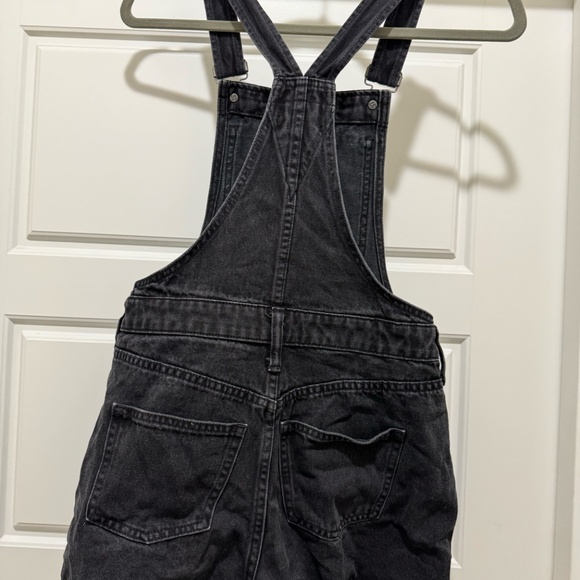 Madewell Black Denim Short Overalls - Picture 3 of 4